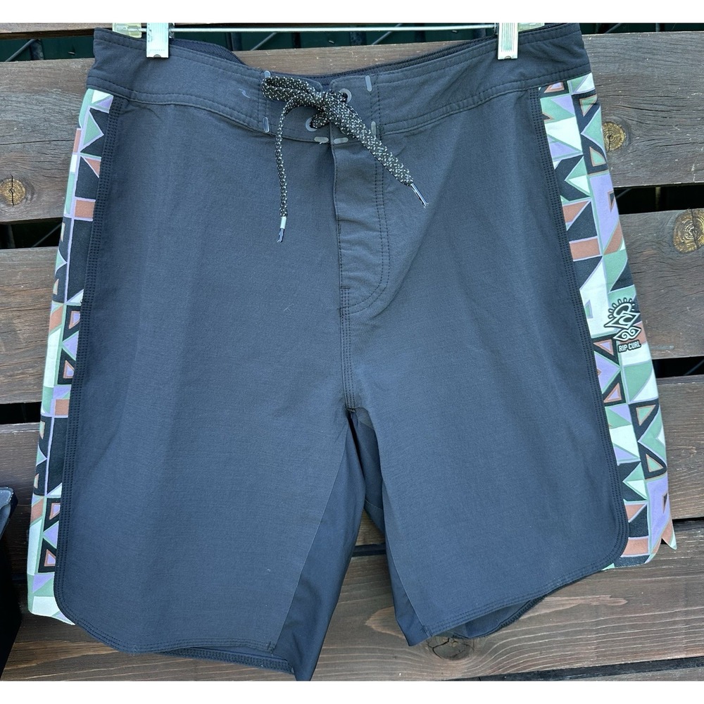 Rip Curl Mirage Cordura Fabric Board Shorts Tribal Print Mens Size 34 EUC